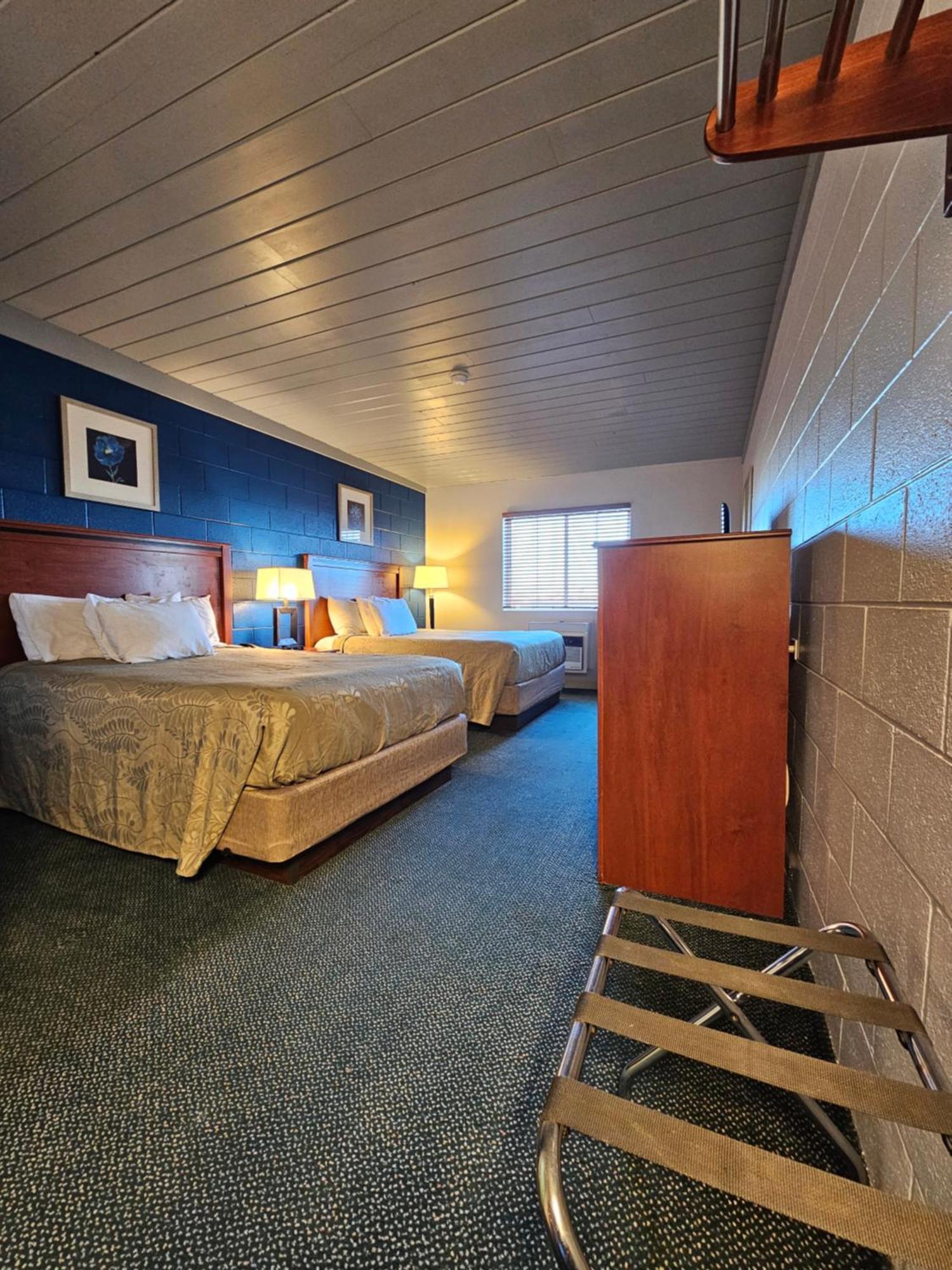 1St Choice Inn Of Роулинс Екстериор снимка